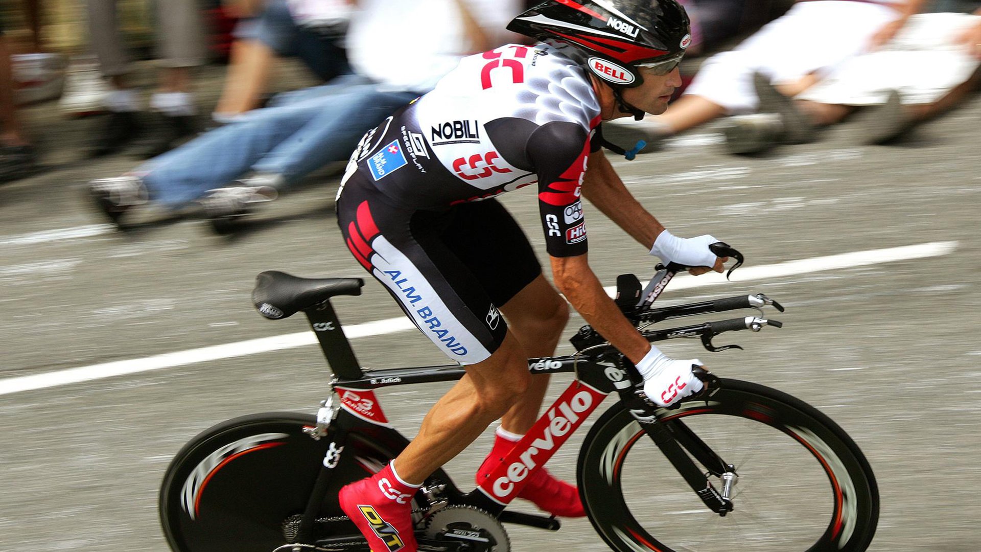 萨拉赫连续十五场比赛得分超过比赛局势复杂，切尔西不断突破！赢得满堂喝彩